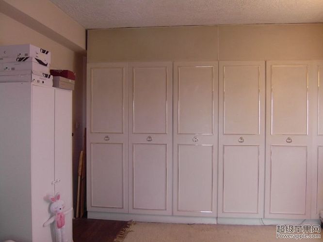 Bedroom B04.jpg