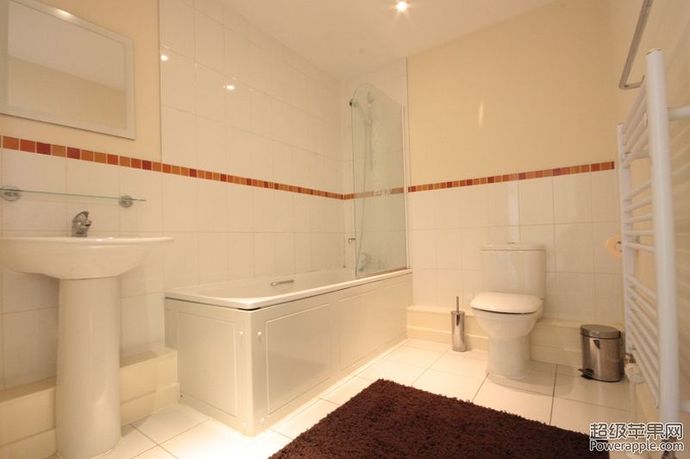 Bathroom.JPG