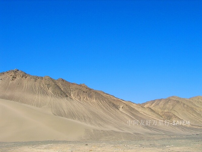 1004大漠荒沙.jpg