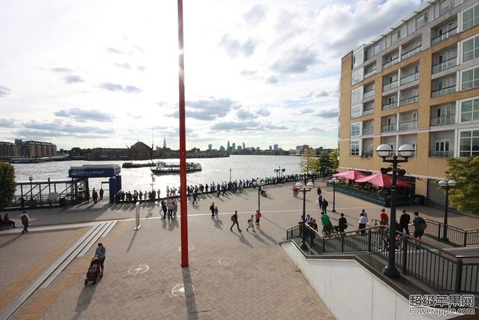 Maxwell Properties E14 2 Bedroom Rent Canary Riverside 48 Westferry Circus Canar.jpg