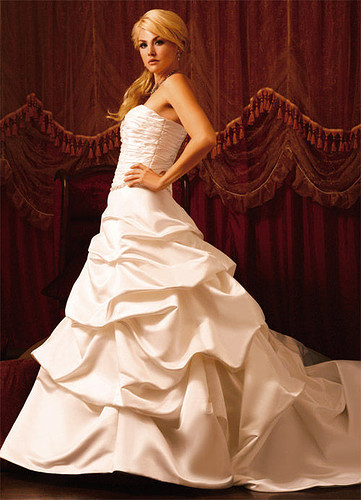 wedding dress10.jpg