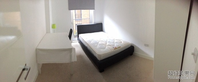 bedroom1.JPG