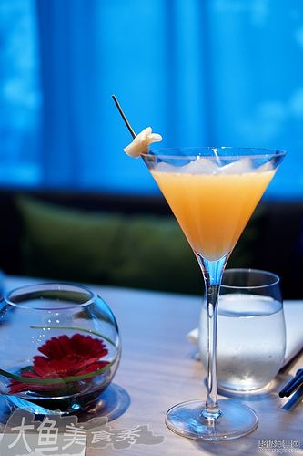 HKK - Cocktail - small.jpg