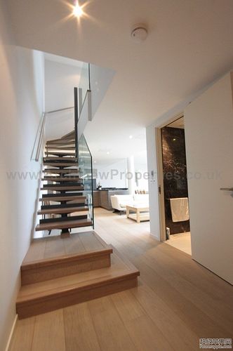 Hallway (Copy).JPG