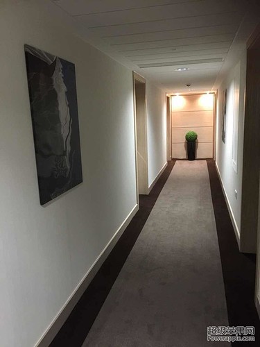 hallway.JPG