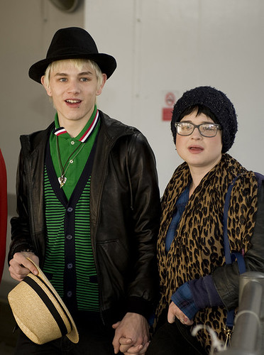 Kelly Osbourne Luke Worrall Arriving London UgdLm1SoMC3l.jpg