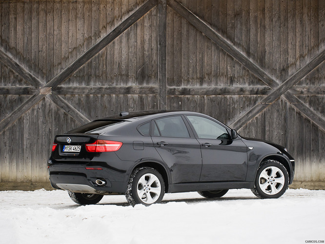 2013_bmw_x6_28_1600x1200.jpg