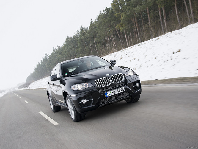 2013_bmw_x6_15_1600x1200.jpg