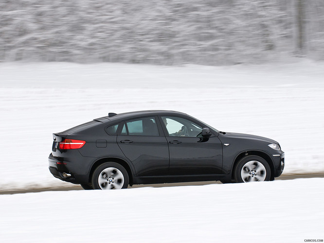 2013_bmw_x6_20_1600x1200.jpg