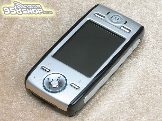 moto e680.jpg