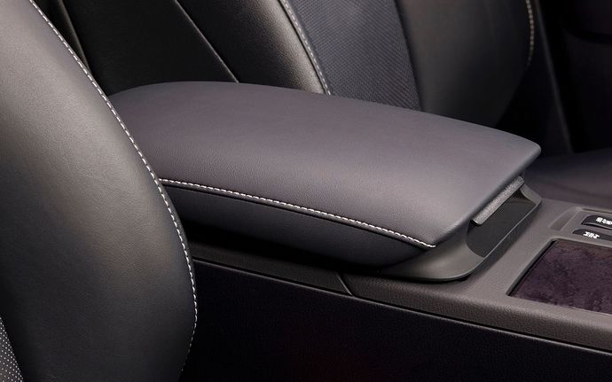 2013-Lexus-RX-350-F-Sport-center-console.jpg