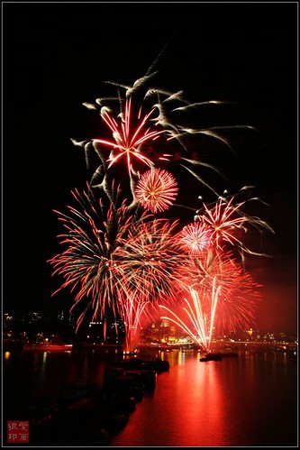 thamsfireworks11.jpg