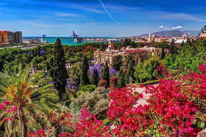 Aerial-view-of-Malaga-taken-from-Gibralfaro-castle-including-port-of-Malaga-Alcazaba-castle-and-the-Cathedral-Andalucia-Spain.-Image-shutterstock_569945386_1920x1280