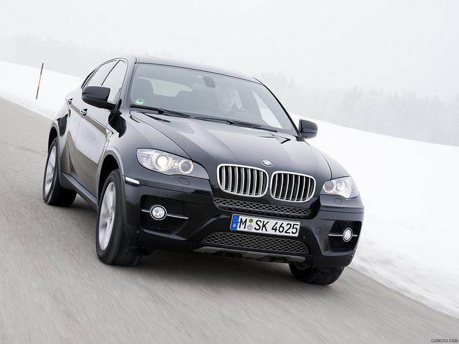 2013_bmw_x6_21_1600x1200.jpg