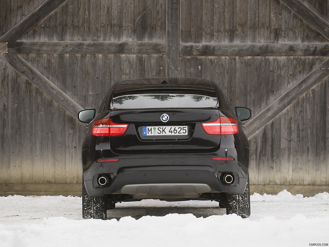 2013_bmw_x6_29_1600x1200.jpg