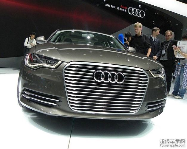 Audi-A6-L-E-Tron-Grill.jpg