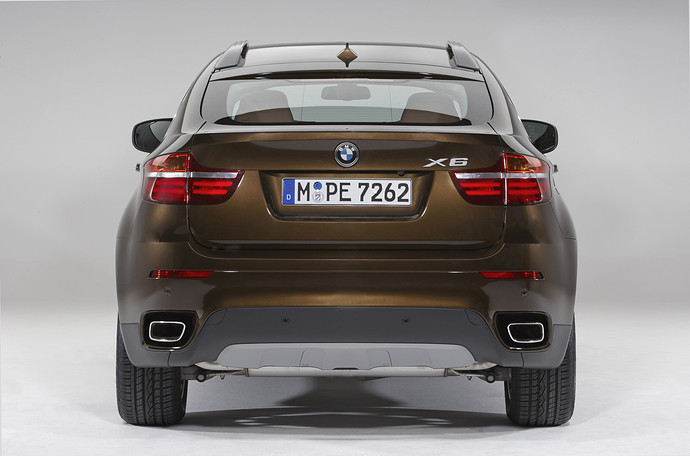 2013-bmw-x6-03.jpg