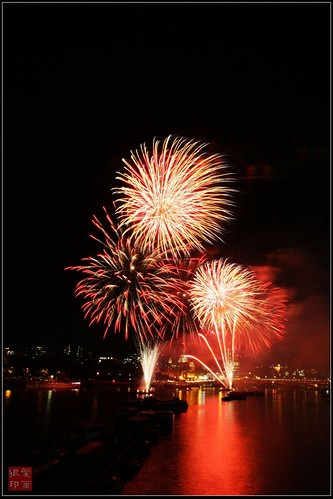 thamsfireworks12.jpg