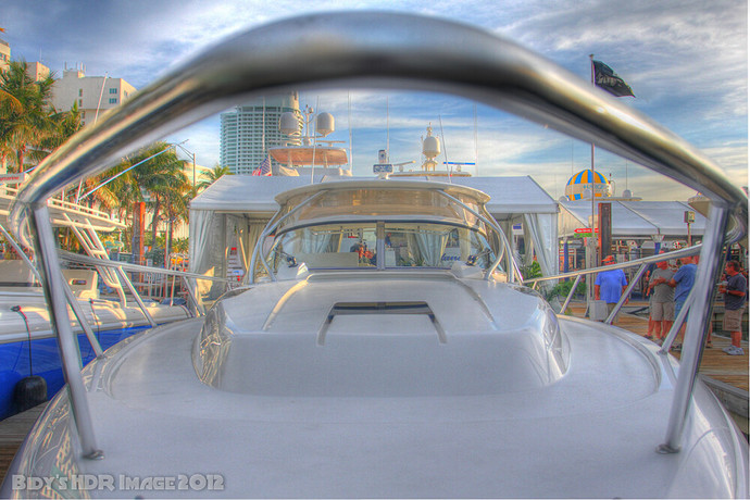 IMG_2898_899_900_tonemapped.jpg