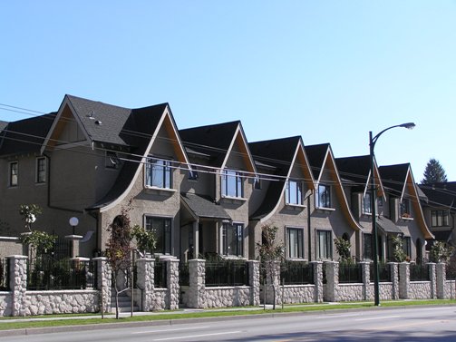 oak-and-37th-townhouses-1.jpg