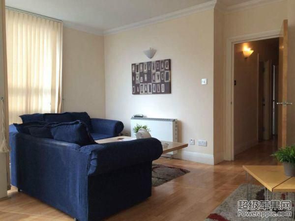 35 living-bedroom 2.jpg