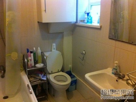 BATHROOM1.JPG