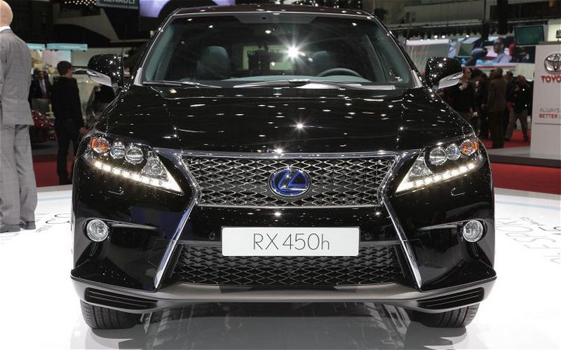 2013-lexus-RX-450h-front-view.jpg