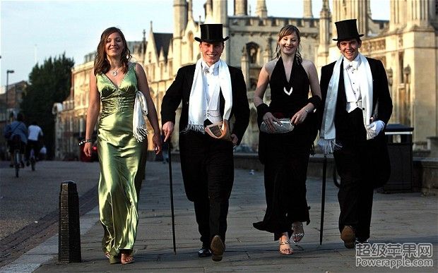 Cambridge-May-Ball_2913462b.jpg