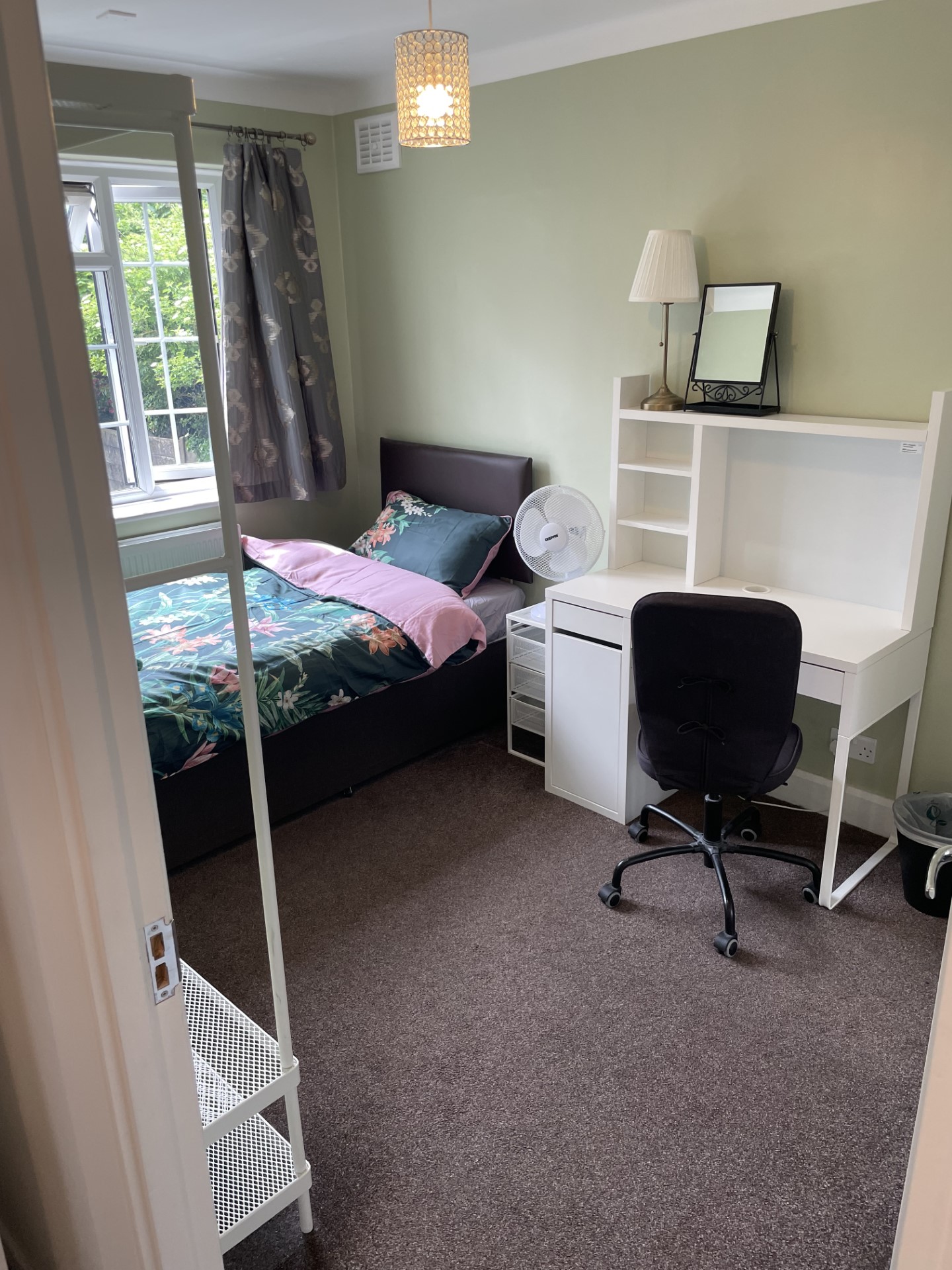Single Bedroom 1
